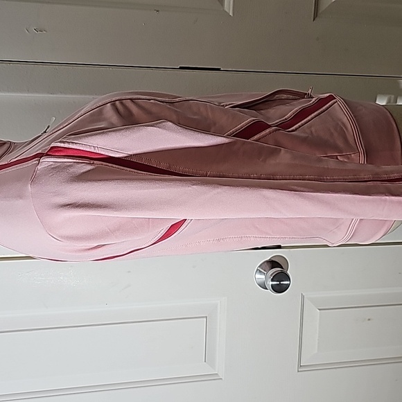 Nike athletic zipper jacket. Pink size medium (8-10) zipper pockets.  Very‎ good - Picture 6 of 12